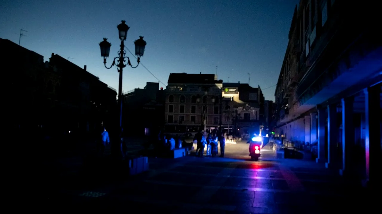 Blackout în MEXIC. Uriașa pană de curent a afectat 2,3 milioane de persoane/Una dintre cele mai populare stațiuni, lăsate în întuneric