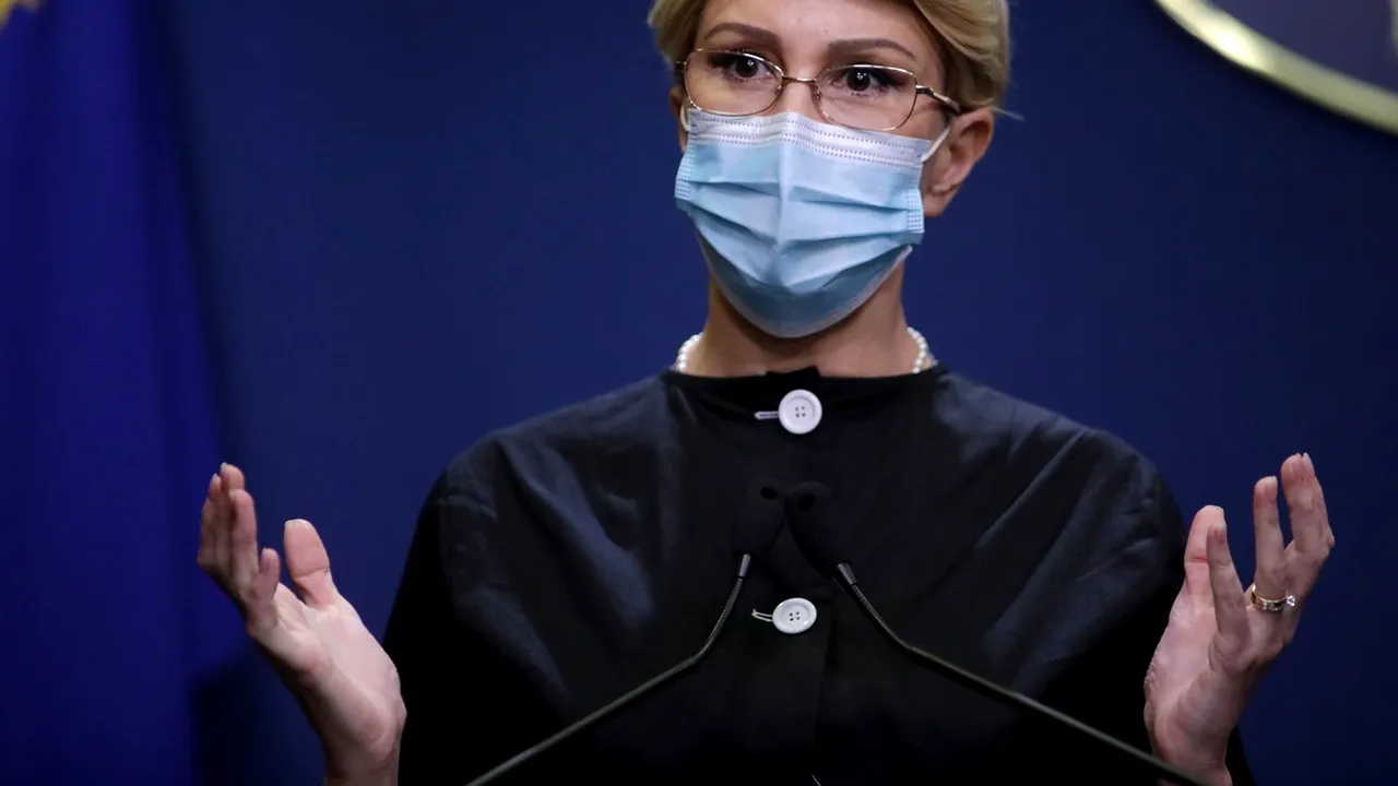 Raluca Turcan îi răspunde lui Marcel Ciolacu, după ce a anunțat că depune o moțiune împotriva ei: „Țara arde și baba se piaptănă”