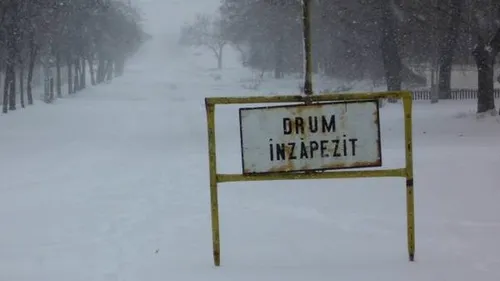 VREMEA. Două drumuri naționale din Galați și Vaslui sunt în continuare închise din cauza nămeților