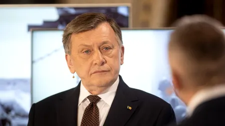 Crin Antonescu, la dezbaterea PREZIDENȚIALĂ: „Clasa politică trebuie să se ridice la nivelul României de azi. Nu invers”