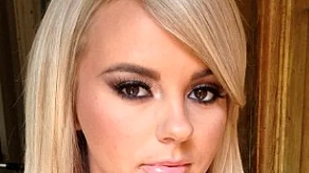 GALERIA FOTO care dărâmă orice mit. Cum arată vedetele filmelor pentru adulți în realitate