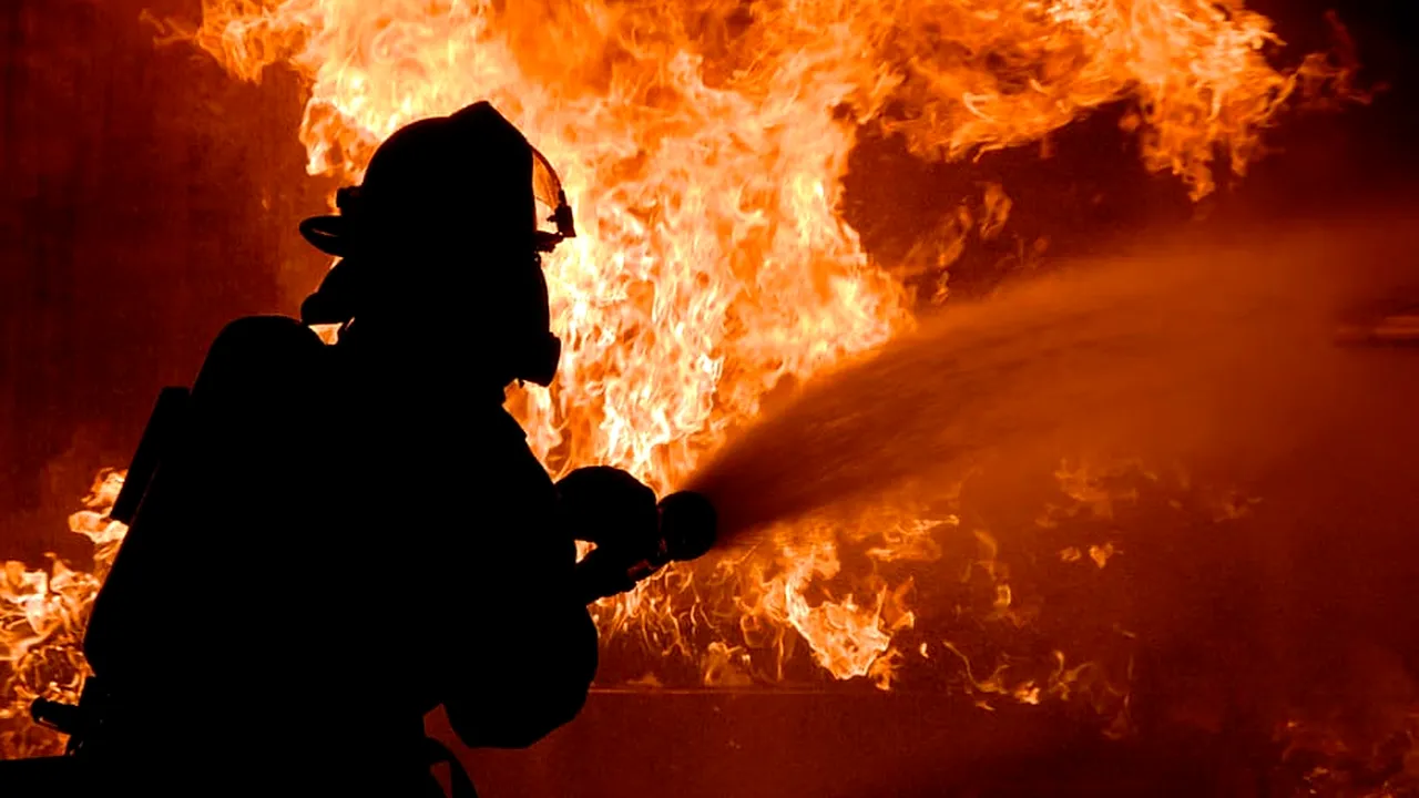 ARDE RUSIA. Incendiu la o benzinărie, 30 de morți și zeci de răniți
