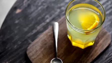 MIEREA, toxică dacă o folosești așa! Cum se consumă corect ca să nu te îmbolnăvești