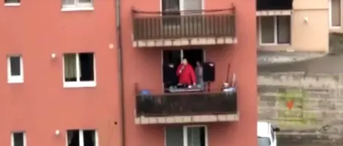 Un clujean a scos boxele pe balcon și a dat muzica la maximum. Ce a urmat - FOTO