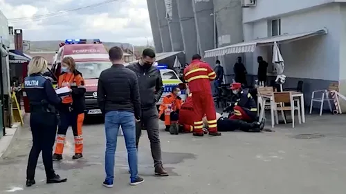 Imagini șocante. Un bărbat a murit după ce a fost trântit la pământ și imobilizat de polițiști din Pitești. Procurorii fac cercetări pentru ucidere din culpă (VIDEO)