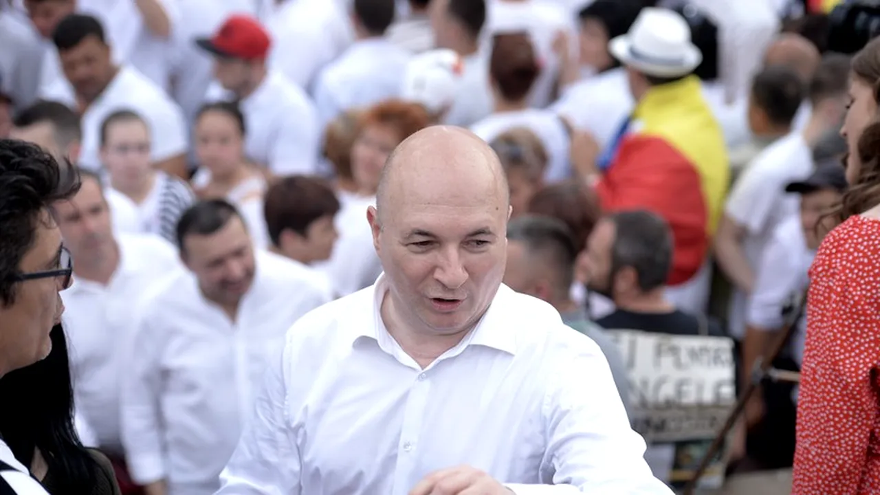 Codrin Ștefănescu: “Nu Ciolacu, Grindeanu sau Dâncu sunt artizanii acestui scor. Din scârbă și lehamite, românii au votat contra!”