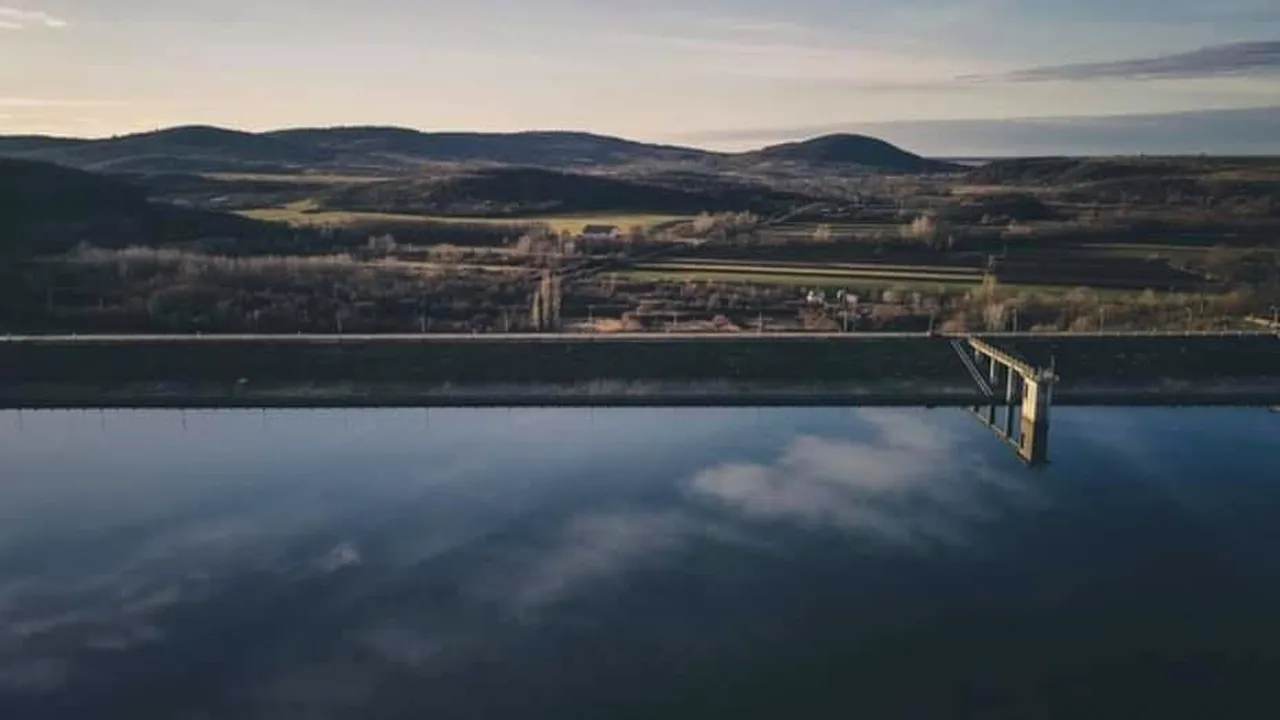 Lacul din România care ar putea dispărea complet în următorii ani. A secat mai mult de jumătate: ”Acum este la mila naturii”