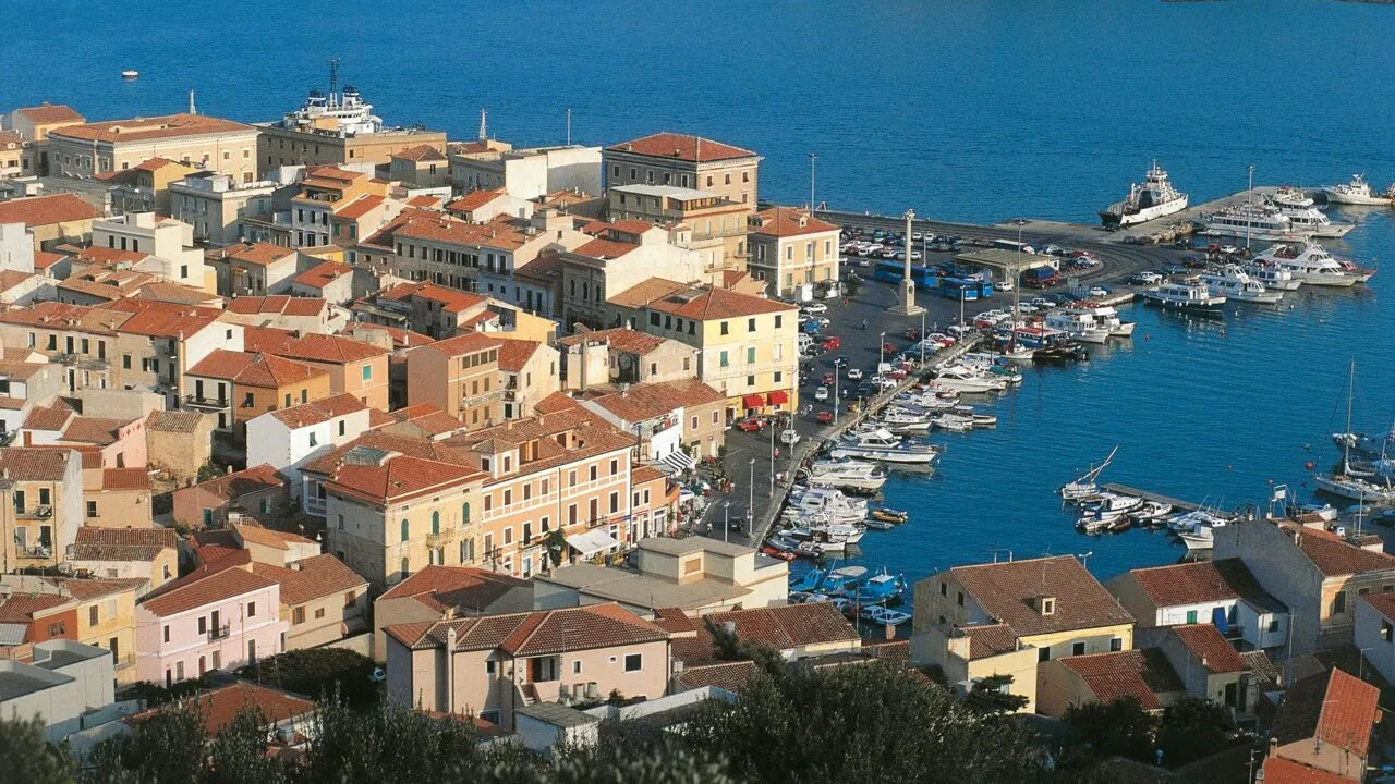 Atenție, români! Orașul în care o un apartament se închiriază cu doar 1 EURO pe lună