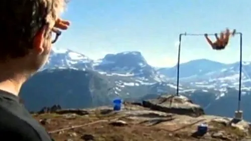 VIDEO. Momente extreme la 1.200 de metri înălțime 