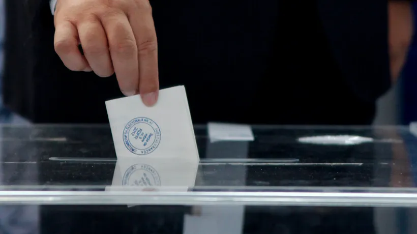 REFERENDUM 2012. Votarea, suspendată o jumătate de oră în șase secții din Mureș unde buletinele s-au ștampilat greșit