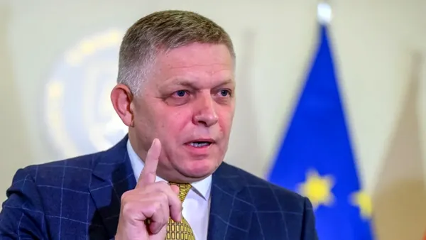 Premierul Slovaciei reacționează după alegerile din Ungaria. Ce mesaje le-a transmis Fico lui Magyar și Orbán
