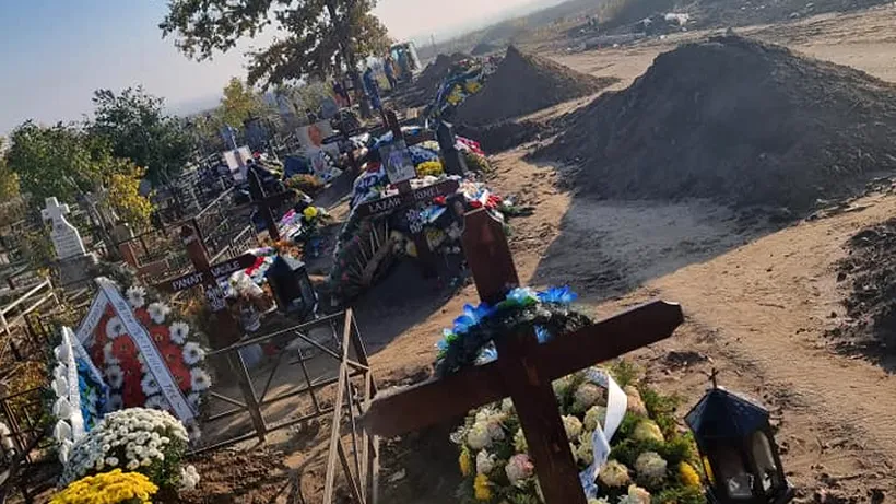 15 înmormântări au avut loc la cimitirul orașului Slobozia, în ultimele două zile. Groparii sunt copleșiți de numărul de decese