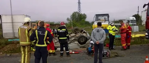 Accident cu patru MORȚI în județul Bihor. Șoferul unei mașini s-a răsturnat cu mașina într-un șanț