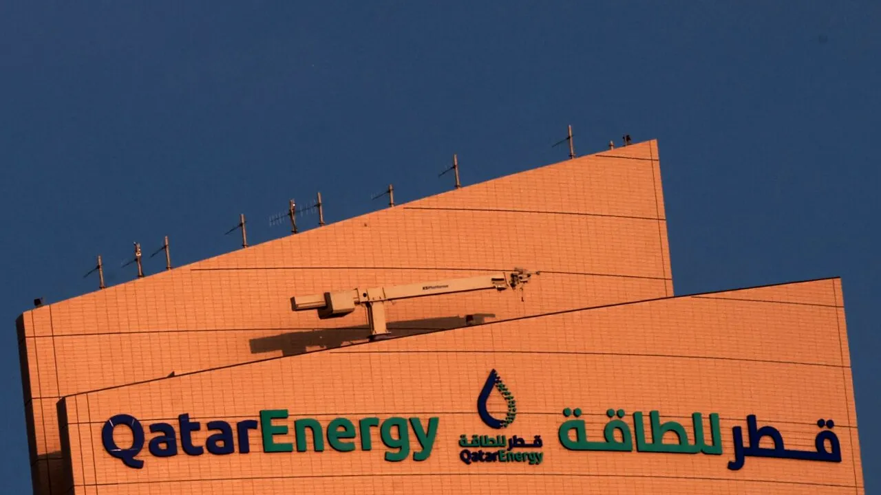 QatarEnergy declară forță majoră pentru cumpărătorii afectați, după oprirea producției de GNL