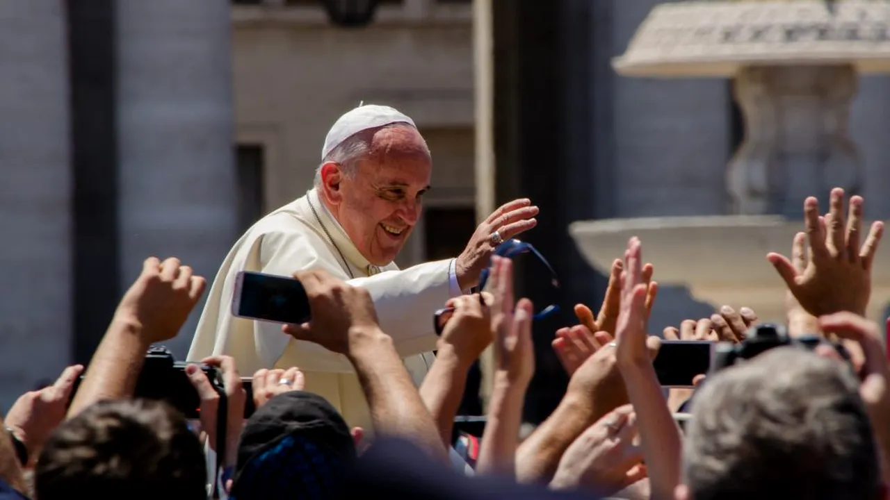 Papa Francisc face o paralelă între migranți și Iisus. Ce punct comun a găsit liderul Bisericii Catolice