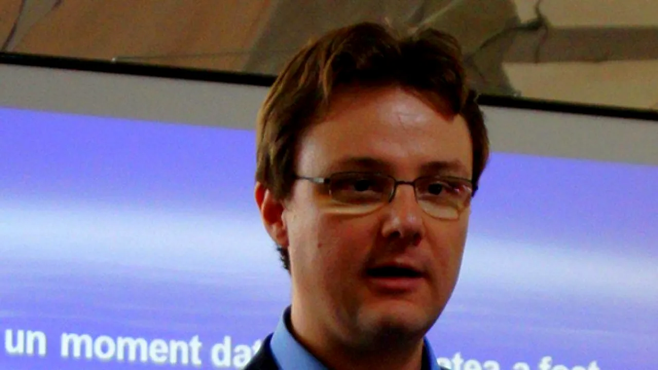 EXCLUSIV SURSE. Deputatul USR Emanuel Ungureanu îl pregătește pe Vlad Mixich pentru șefia Politicii Medicamentului din Ministerul Sănătății

