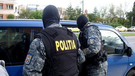 Zeci de tineri drogați cu azot, găsiți de polițiști într-o vilă de lux din Voluntari, unde sărbătoreau Crăciunul. Substanța este „ultima modă” în cluburile din China și Vietnam! (EXCLUSIV)