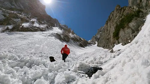 Pericol de avalanșe în Munții Bucegi. Recomandările salvamontiștilor - FOTO / VIDEO