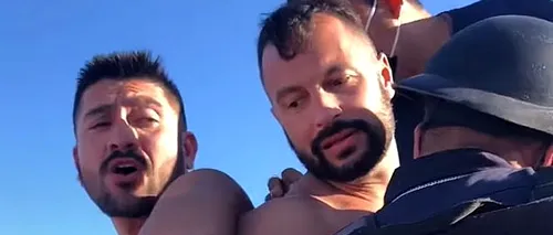 Doi bărbați gay au fost încătușați după ce s-au sărutat în public! Ce s-a întâmplat după - FOTO/VIDEO