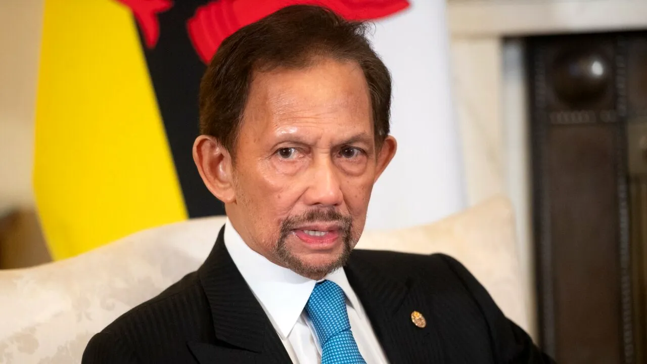 Sultanul din Brunei a fost SPITALIZAT de urgență. Care este starea sa de sănătate