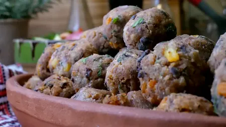 Ce se întâmplă dacă înlocuiești pâinea din chiftele cu aceste ingrediente. Care este SECRETUL gustului perfect