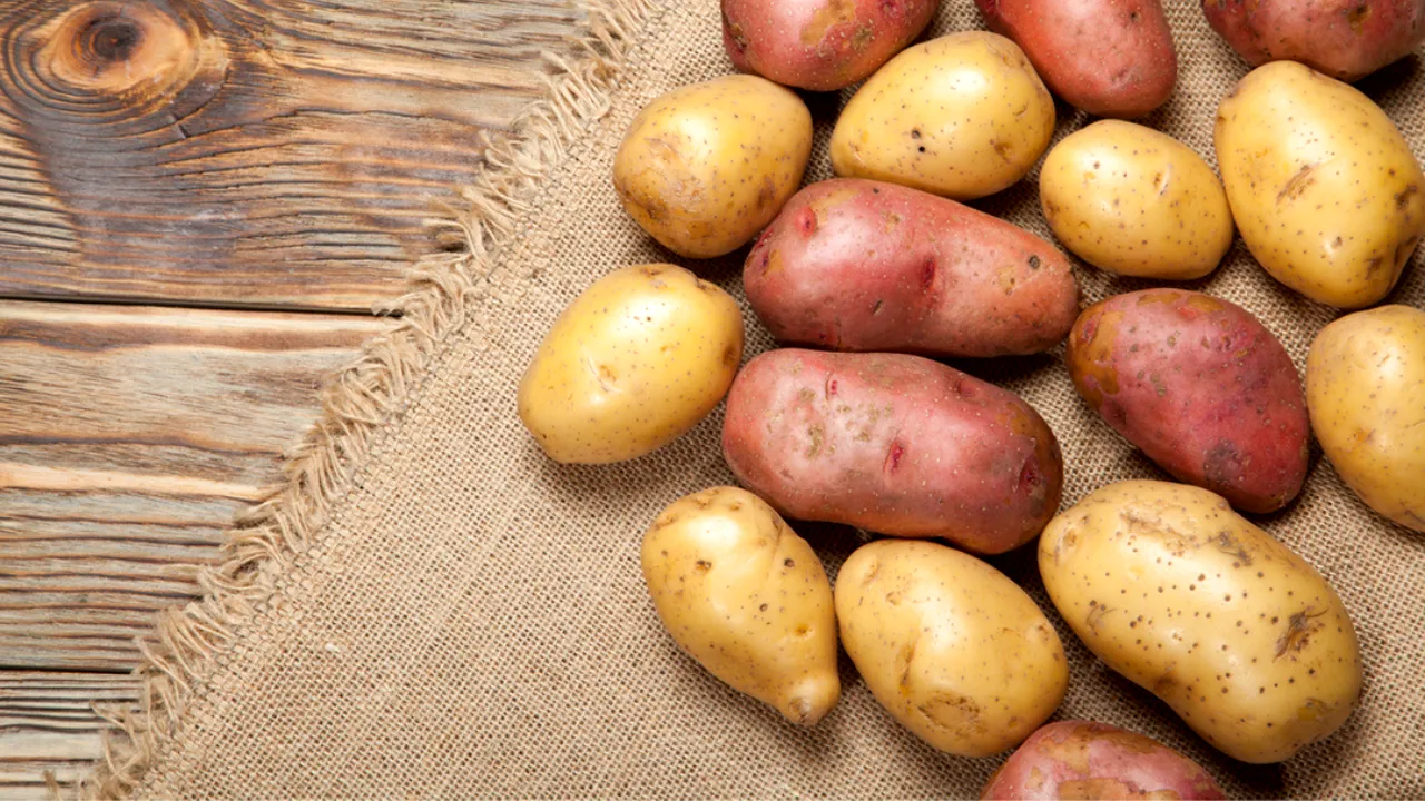 Ce secrete ascund cartofii roșii. Ce știe bucătarul, dar nu și cumpărătorul