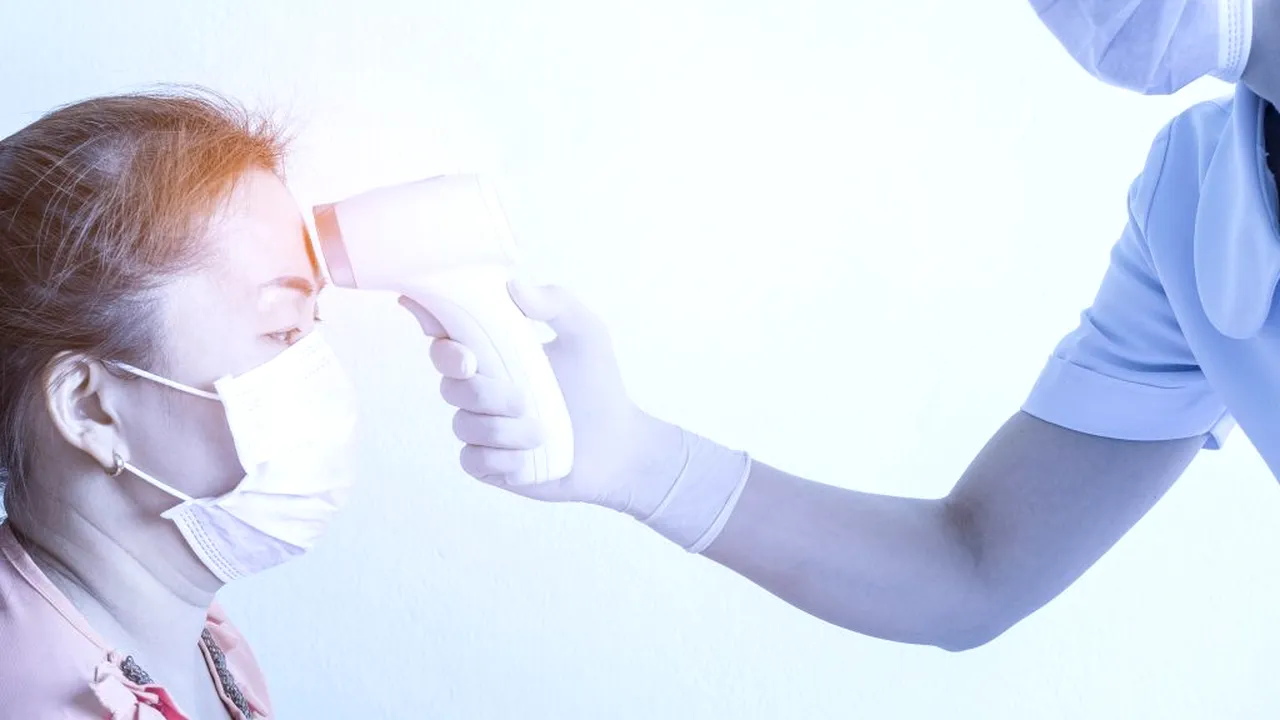 LĂMURIRI. În ce condiții luarea temperaturii reprezintă date cu caracter personal. Explicațiile unui avocat