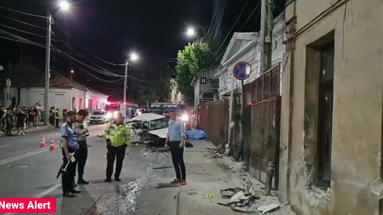 Accident grav în Iași. Patru muncitori care reparau un drum, loviți mortal de o șoferiță beată. Alți patru au ajuns la spital