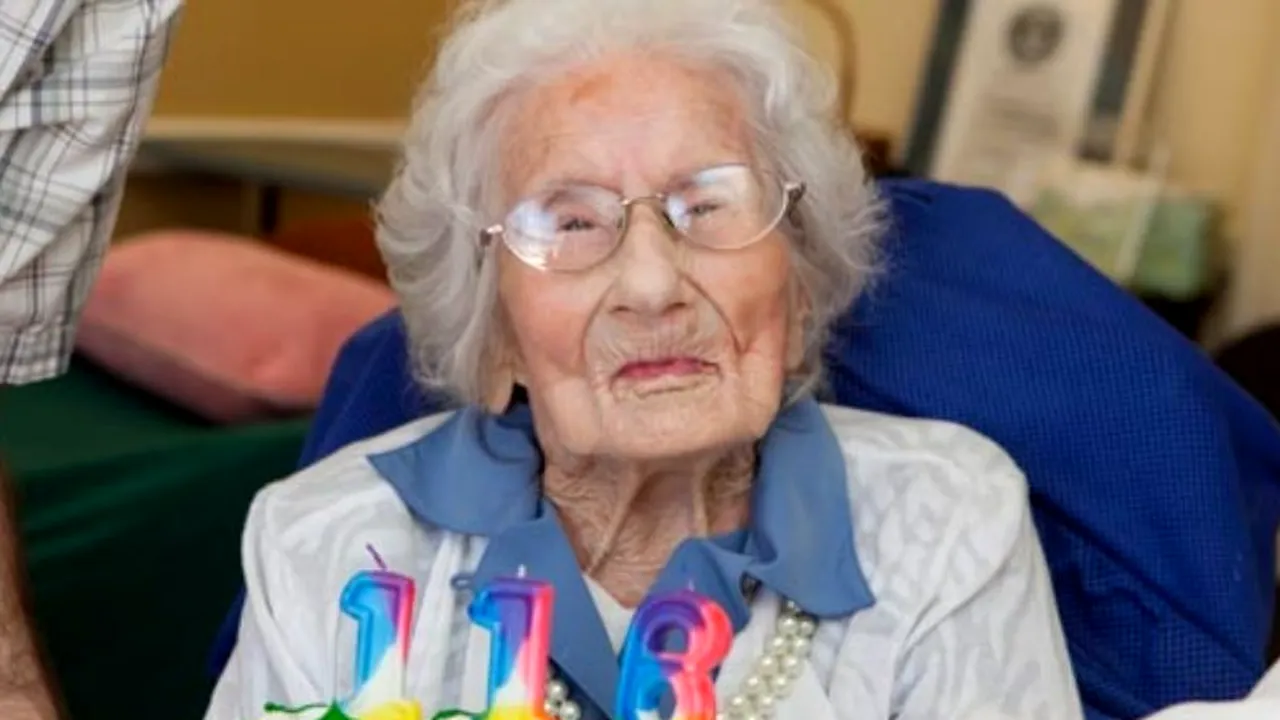 A murit cea mai bătrână persoană din lume