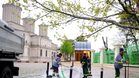 Un primar din București a cerut ca străzile de lângă biserici să fie spălate a doua zi de Paște