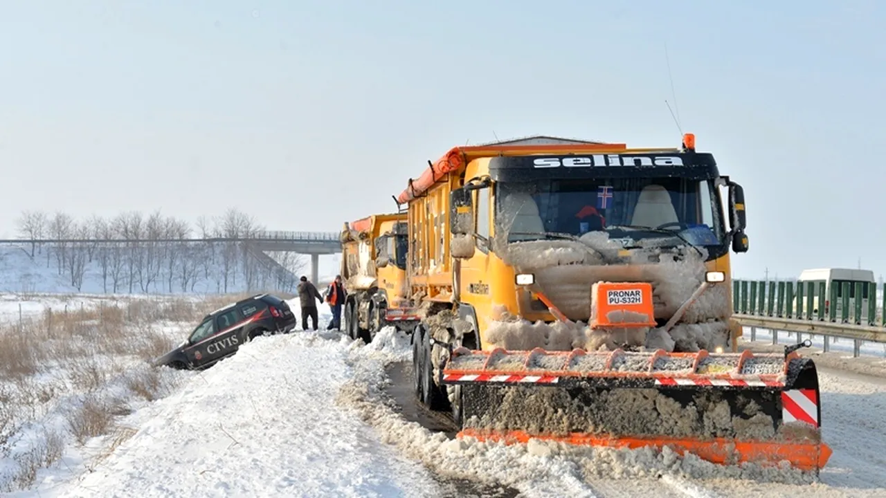 CNADNR trimite utilajele de deszăpezire pe șapte direcții