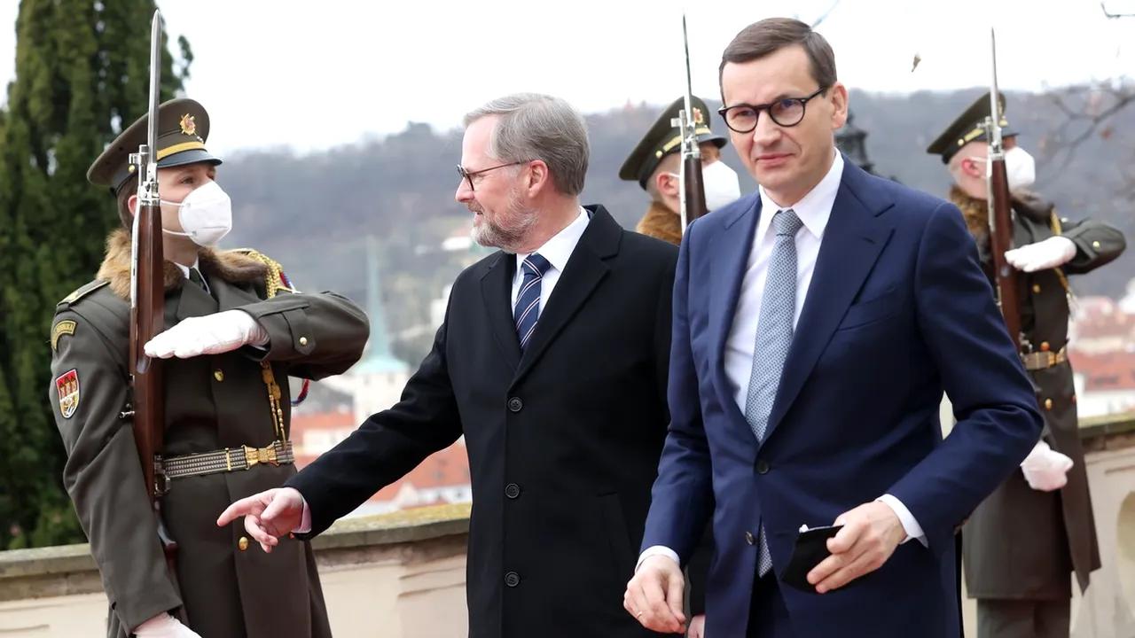 Premierii Cehiei, Poloniei și Sloveniei merg la Kiev, în ciuda atacurilor lansate de trupele ruse, pentru a se întâlni cu Volodimir Zelenski