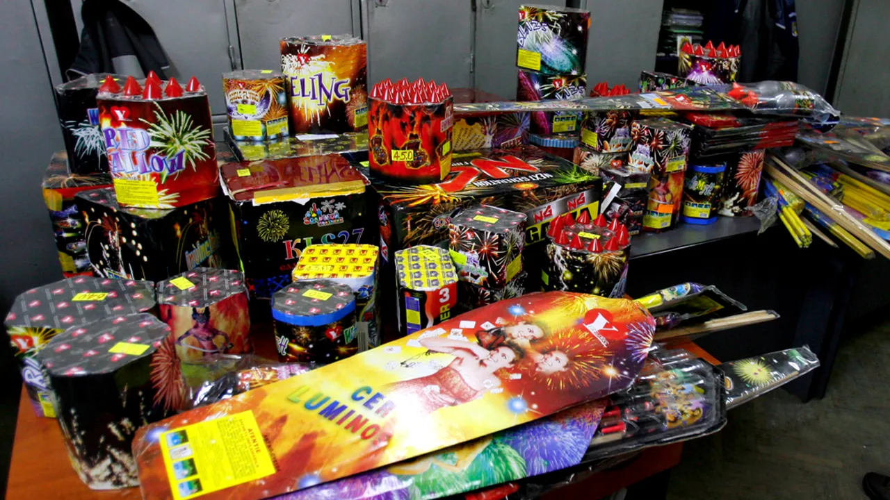 Polițiștii ilfoveni au confiscat cinci tone de materiale pirotehnice dintr-un depozit din Chiajna