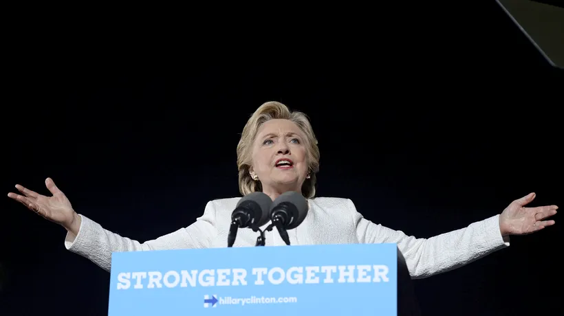 Hillary Clinton a așteptat aproape 12 ore ca să își recunoască public înfrângerea. Ce mesaj a transmis
