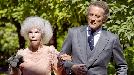 Proaspăt căsătorită la 85 de ani. Cum se înțelege Ducesa de Alba cu mai tânărul ei soț, după șase luni de la nuntă