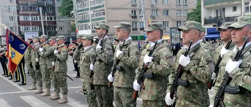 FOTO | Independența României, celebrată cu paradă militară la Iași. „Din păcate, sărbătoarea din acest an este umbrită de tragedia poporului ucrainean”