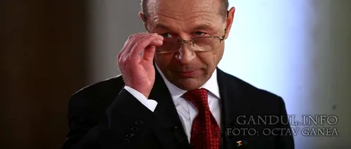 Supărarea președintelui Băsescu de Anul Nou: Par a fi singurul politician care mănâncă