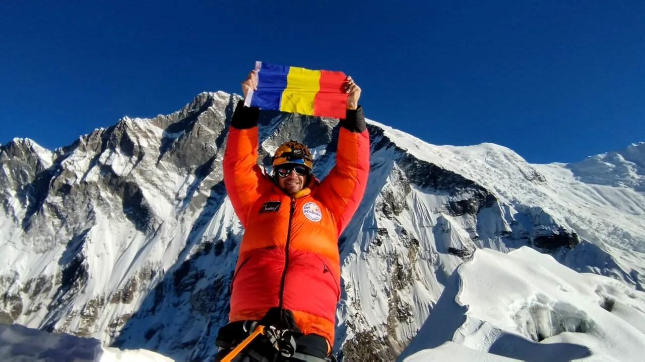 Octavian Marin, pompierul din Dolj care a urcat  pe Island Peak,  la 6.189 metri: „Mai aproape de tine, mamă!”