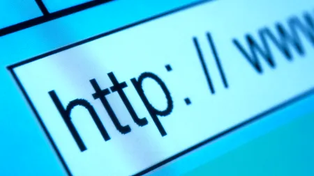 Se schimbă legea în privința domeniului „.ro