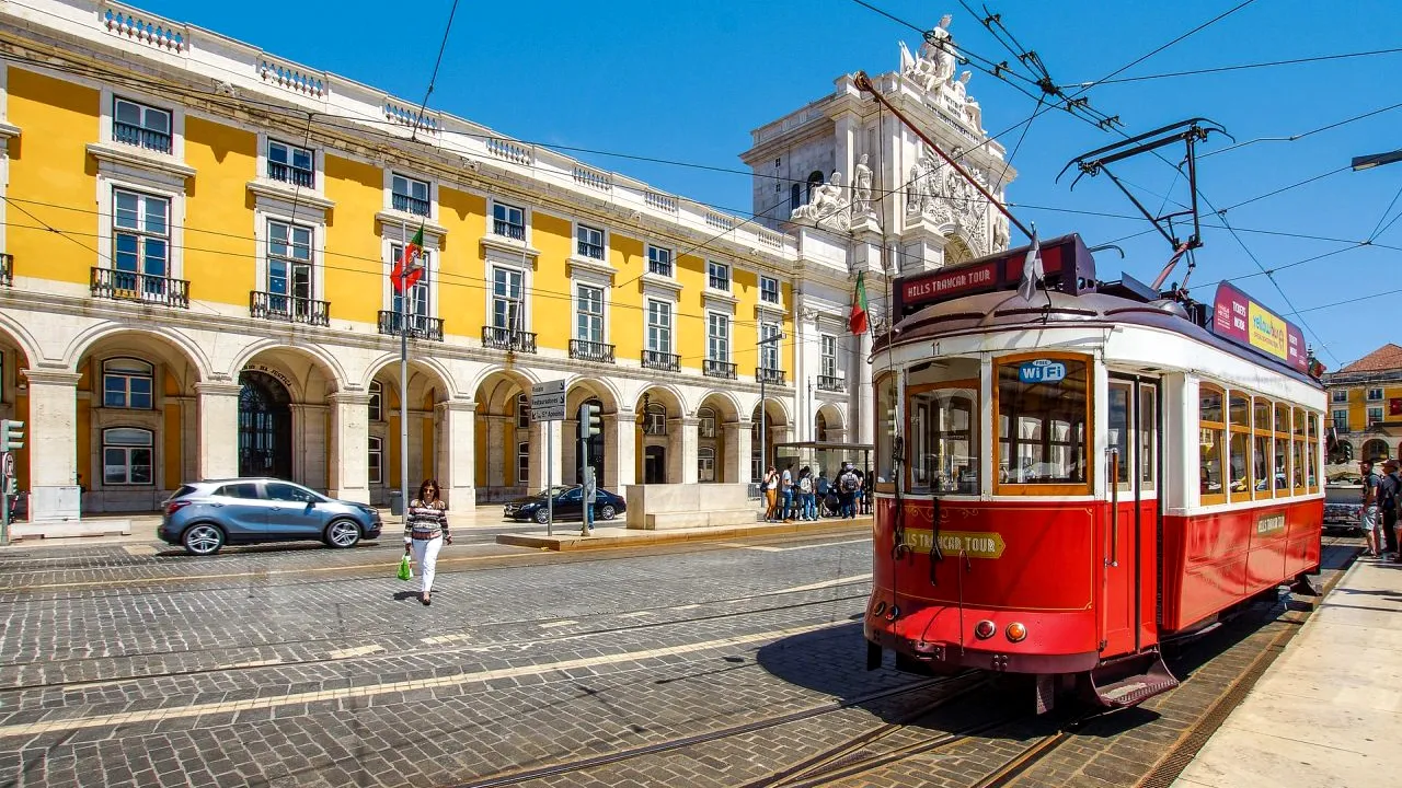 O mare capitală europeană revine la restricțiile de weekend. Varianta Delta a Covid este dominantă