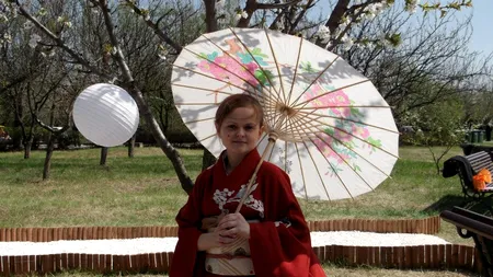 O viață de film: ORFANĂ încă de mică, o româncă a ajuns BURSIERĂ la o universitate de top din JAPONIA