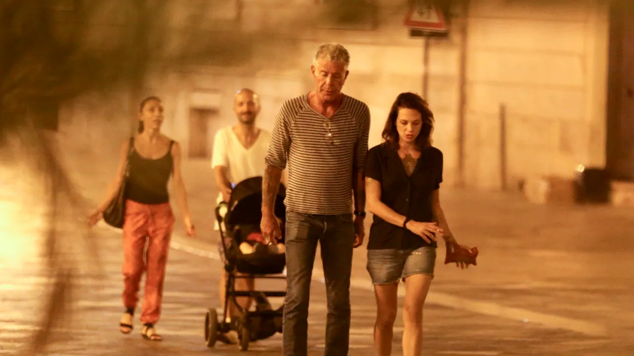 Din 1,2 milioane de dolari, Anthony Bourdain lasă soției CÂTEVA BILETE DE AVION. Asia Argento, PUSĂ LA ZID de opinia publică, deși celebrul chef ERA NEBUN DUPĂ EA