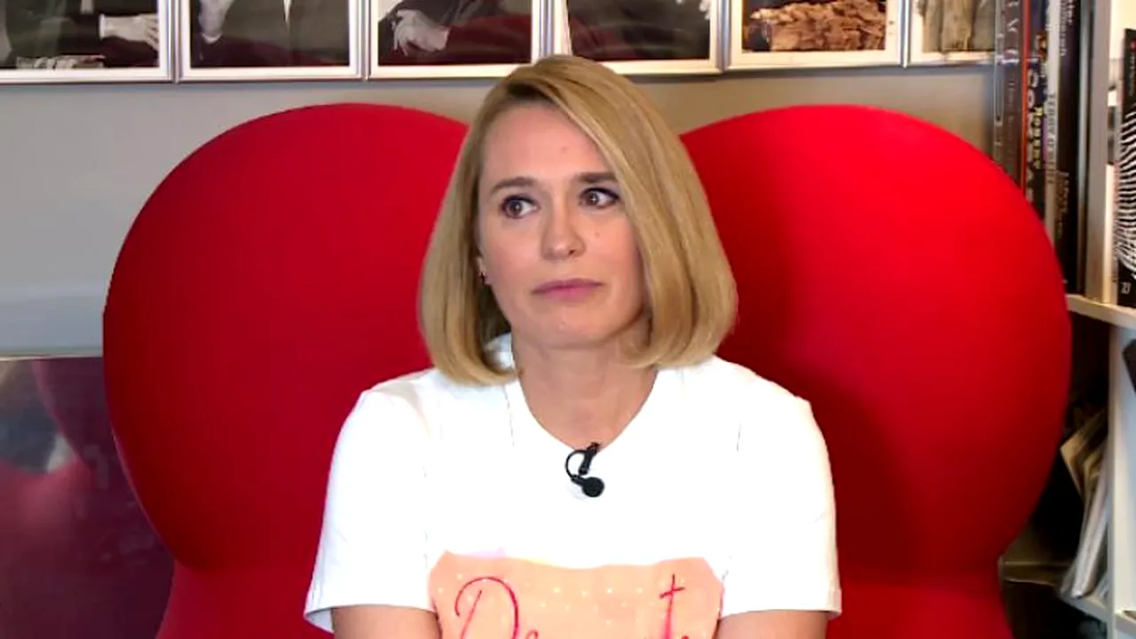 Andreea Esca, atacată de „Pisica neagră” de la Tarom, stewardesa care a fentat moartea în două accidente aviatice: „Se pricepe la scenarii / A vrut să mă pună și pe mine să joc cum dorea ea”