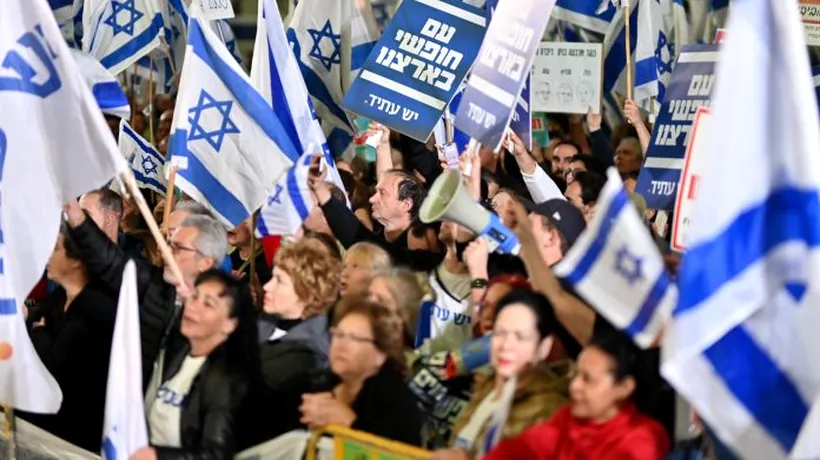 Protestele au luat amploare în Israel, după ce Netanyahu l-a DEMIS pe ministrul Apărării