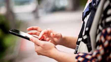 Un profesor din Huneodara este ANCHETAT pentru că i-a trimis mesaje cu tentă sexuală unei eleve de 13 ani