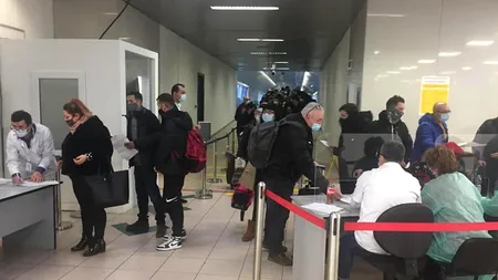 Aglomerație pe Aeroportul Otopeni, la triajul celor ajunși din Marea Britanie. Zeci de pasageri, evaluați de numai 6 angajați DSP (VIDEO)