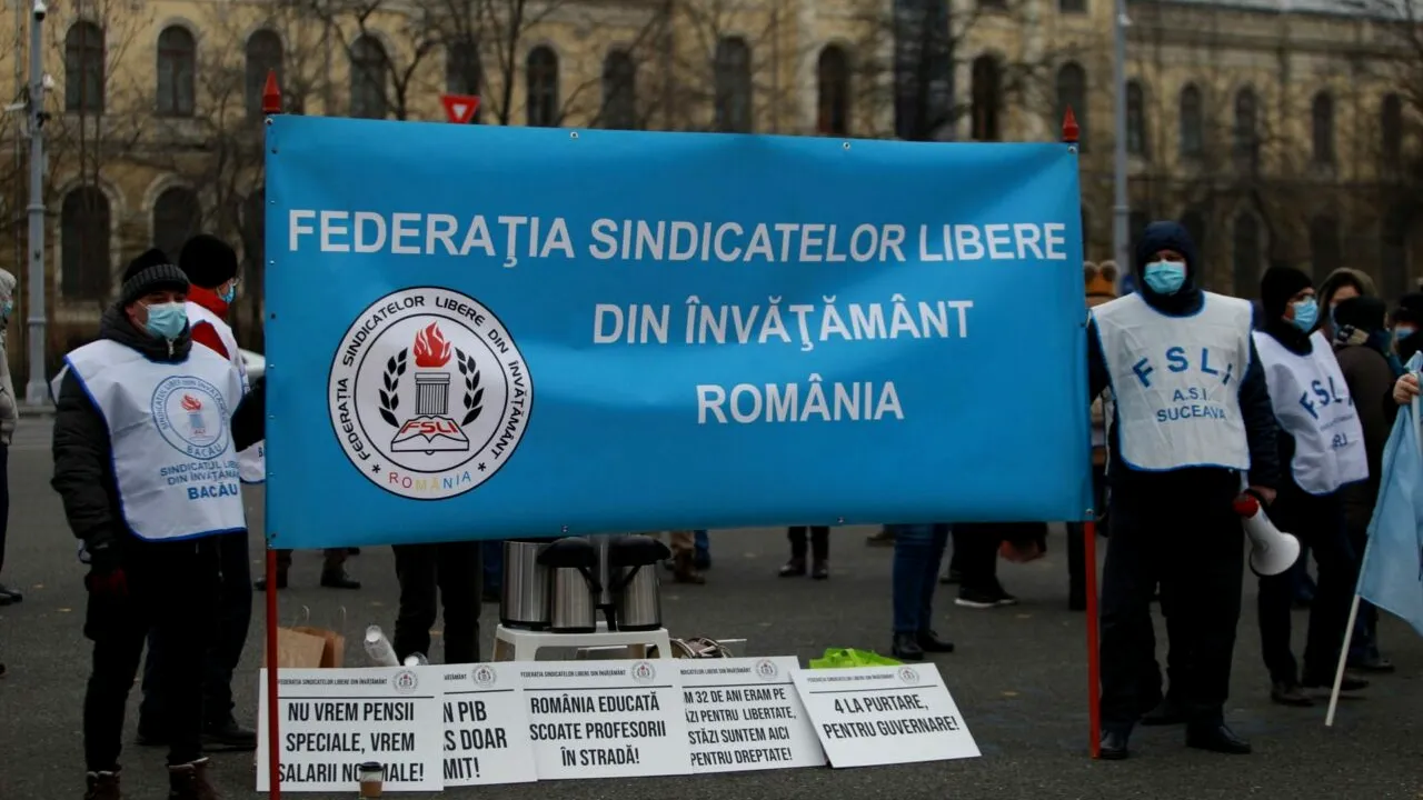 O nouă rundă de NEGOCIERI va avea loc, duminică, între sindicatele din Educație și reprezentanții Guvernului. Ce miniștri vor participa la întâlnire