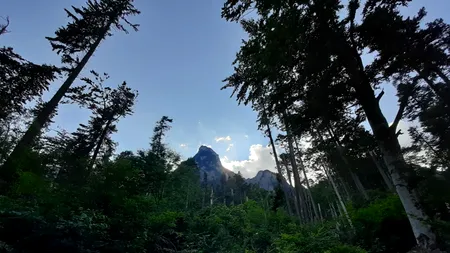 Locul de poveste din România care te lasă fără cuvinte. Turiștii străini sunt uluiți de frumusețea zonei