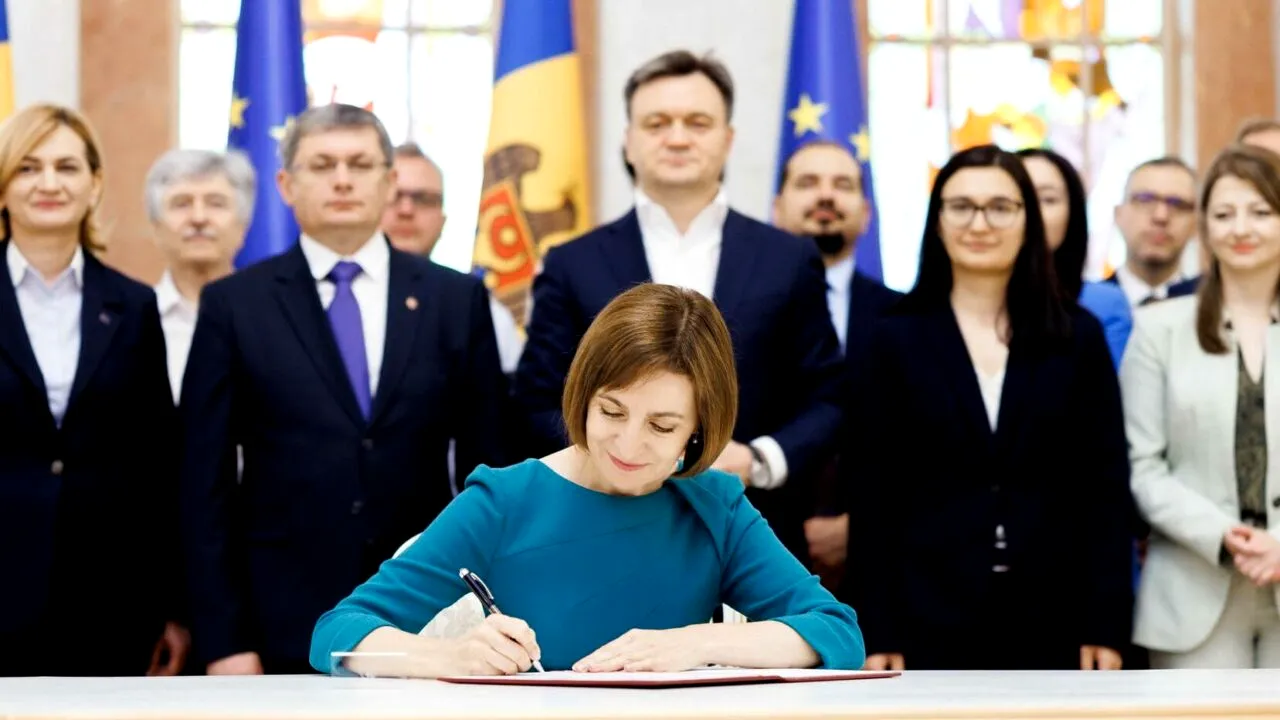 Maia Sandu a semnat decretul privind inițierea negocierilor de ADERARE a Republicii Moldova la UE. 