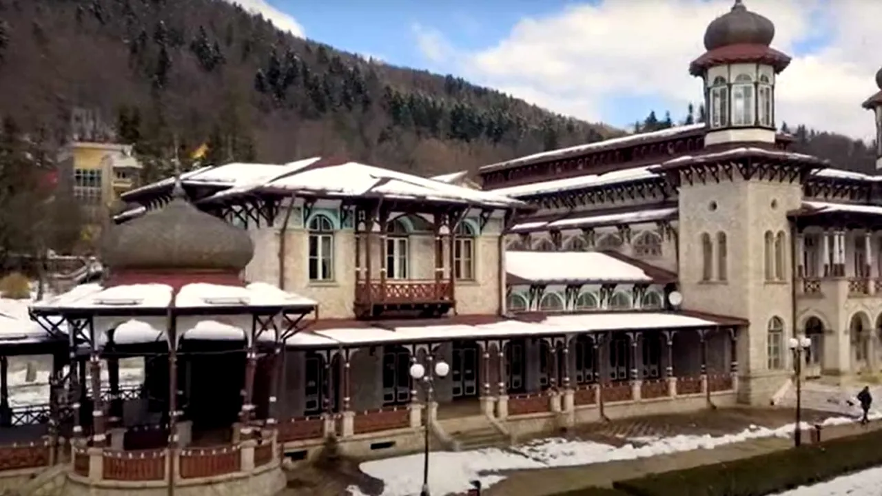 Cel mai vechi cazino din România este, din nou, scos la vânzare. Cât costă Cazinoul Regal din Slănic-Moldova